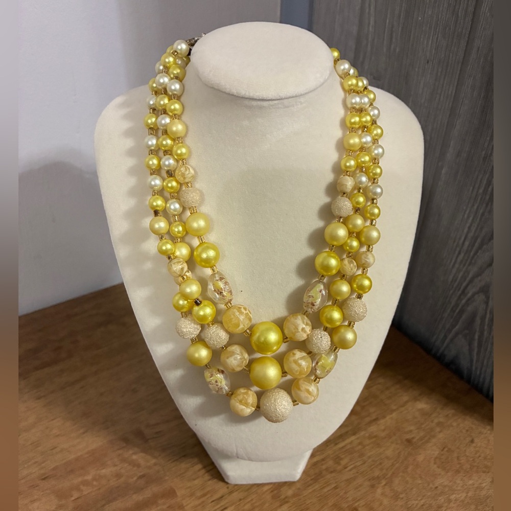 Vintage triple strand faux pearl & bead yellow necklace 1950s